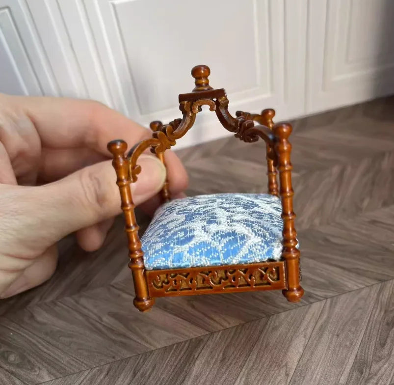 Armario de casa de muñecas en miniatura a escala 1:12, armario, piano tallado, silla suave, muebles en miniatura