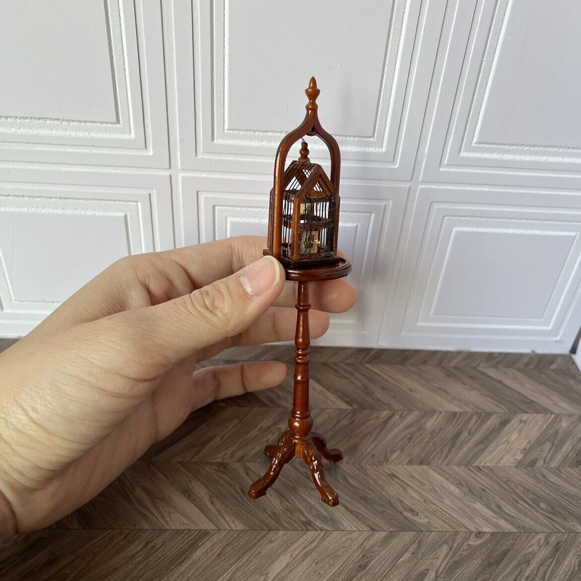 1:12 Mini casa de muñecas miniatura retro OB11 jaula de pájaros Blythe pájaro carpintero en el interior