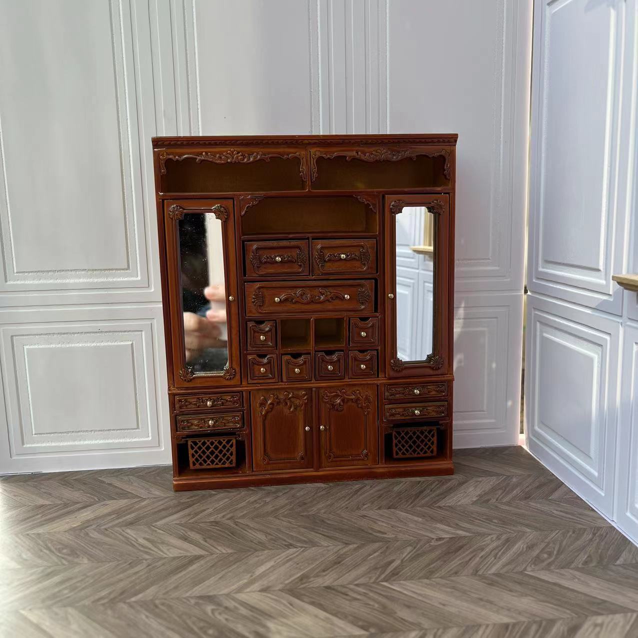 Mueble de casa de muñecas en miniatura a escala 1:12, armario de almacenamiento multifunción con cesta