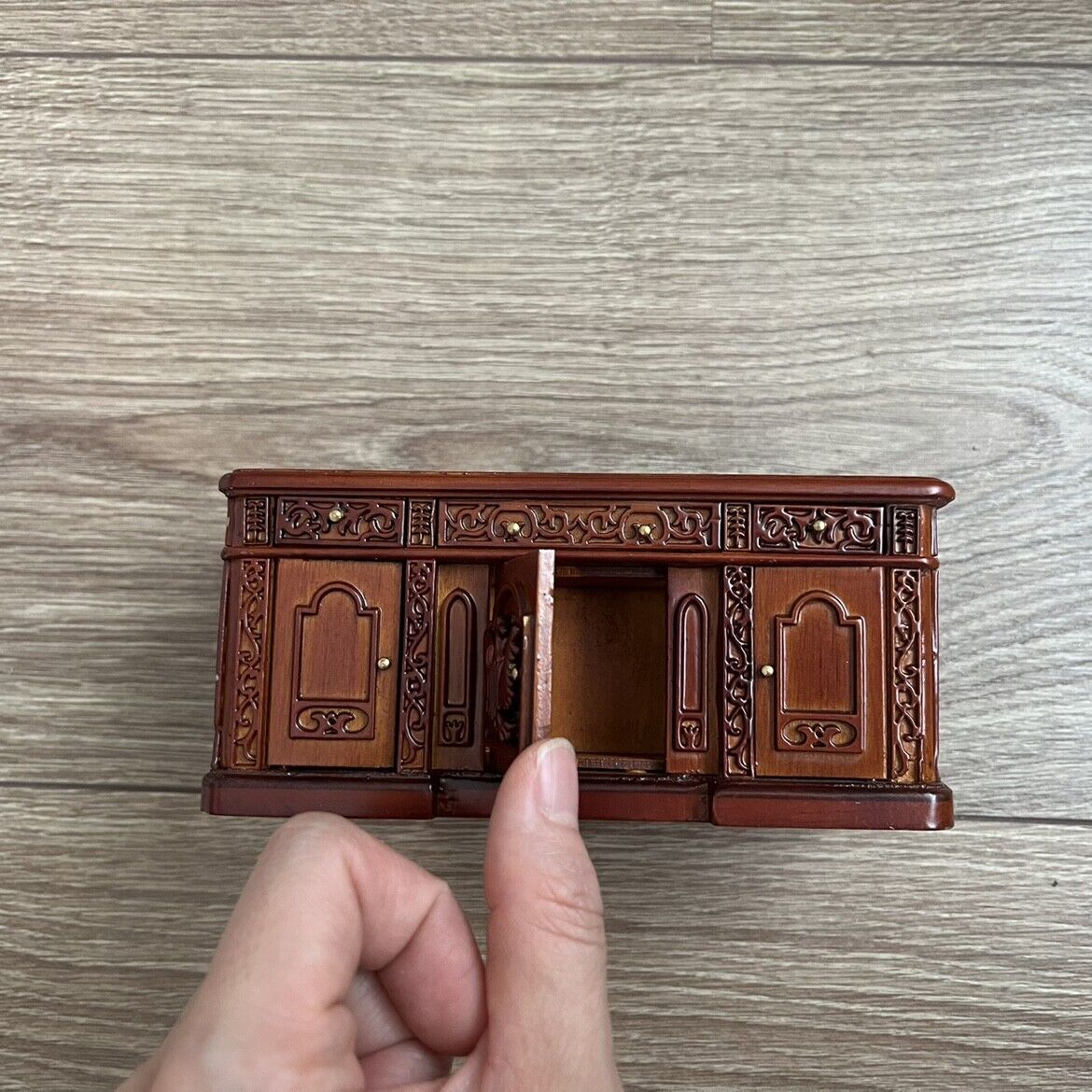 1:12 Maison de poupée Maison Blanche Bureau présidentiel Costume Aigle Bureau Tables périphériques