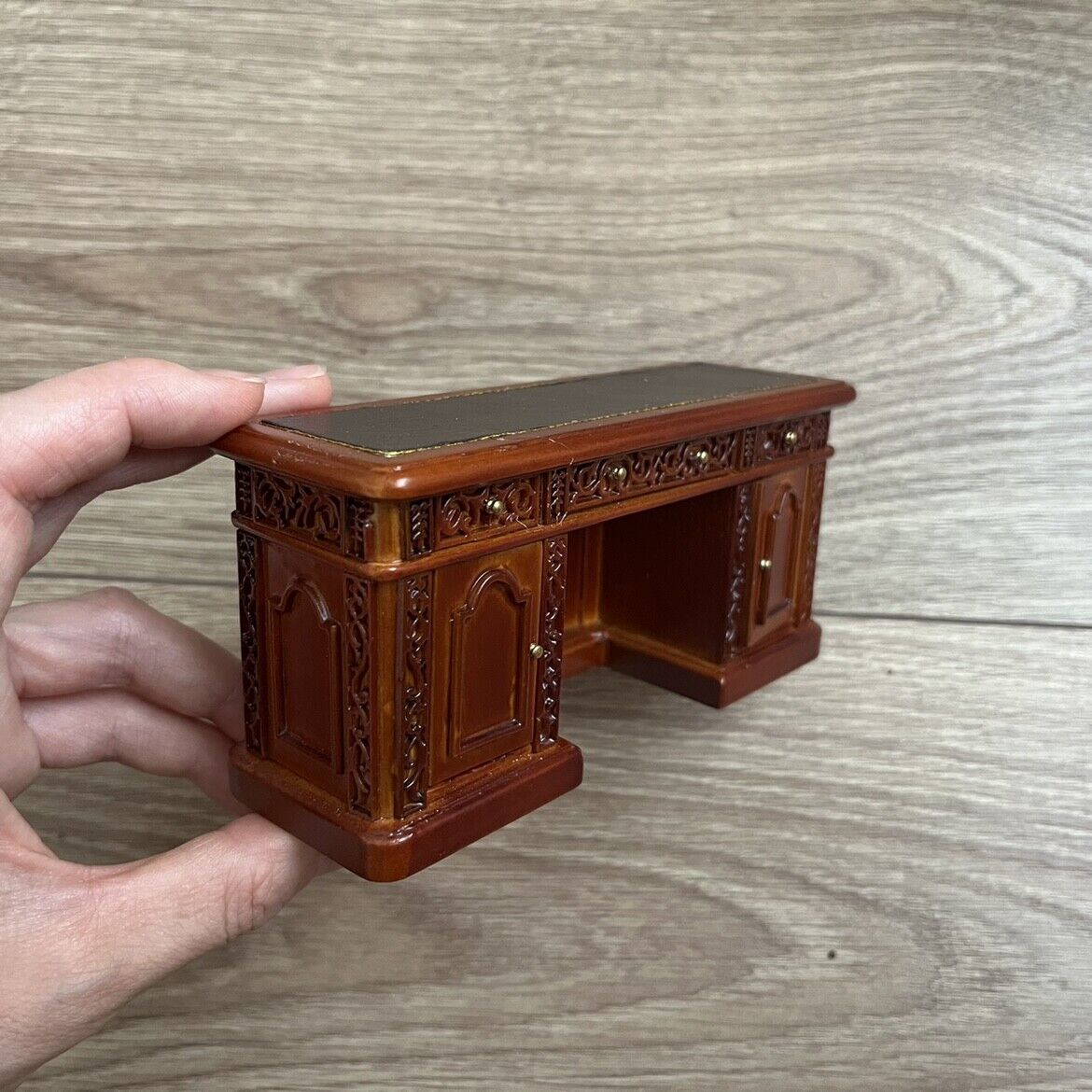 1:12 Maison de poupée Maison Blanche Bureau présidentiel Costume Aigle Bureau Tables périphériques
