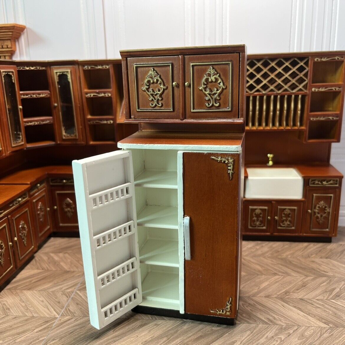 Meubles miniatures pour maison de poupée, ensemble de cuisine en noyer doré, pour maison de poupée Blythe 1:12