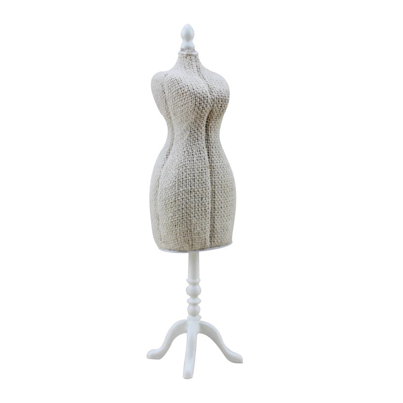 Maniquí de vestido en miniatura para casa de muñecas a escala 1:12 - Mueble decorativo blanco