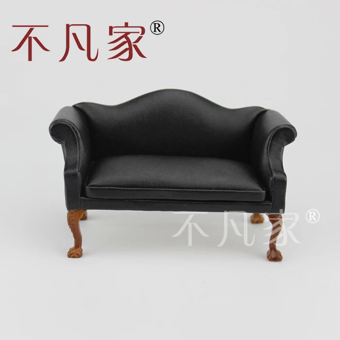 Ensemble de chaises miniatures sculptées à la main en PU noir à l'échelle 1:12 pour meubles miniatures de maison de poupée