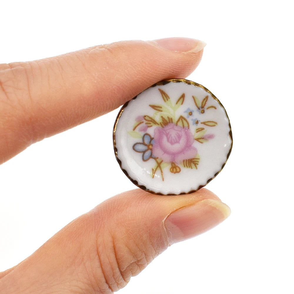 1:12 Scale Miniature Dollhouse Accessories Display Plates Vase With Flower Designs Desk Clock For Doll House