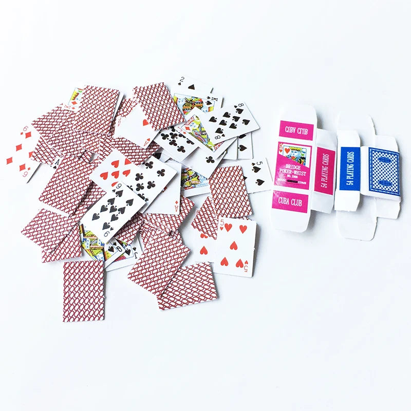 Juego de cartas de póker en miniatura para casa de muñecas a escala 1:12 para decoración y accesorios.