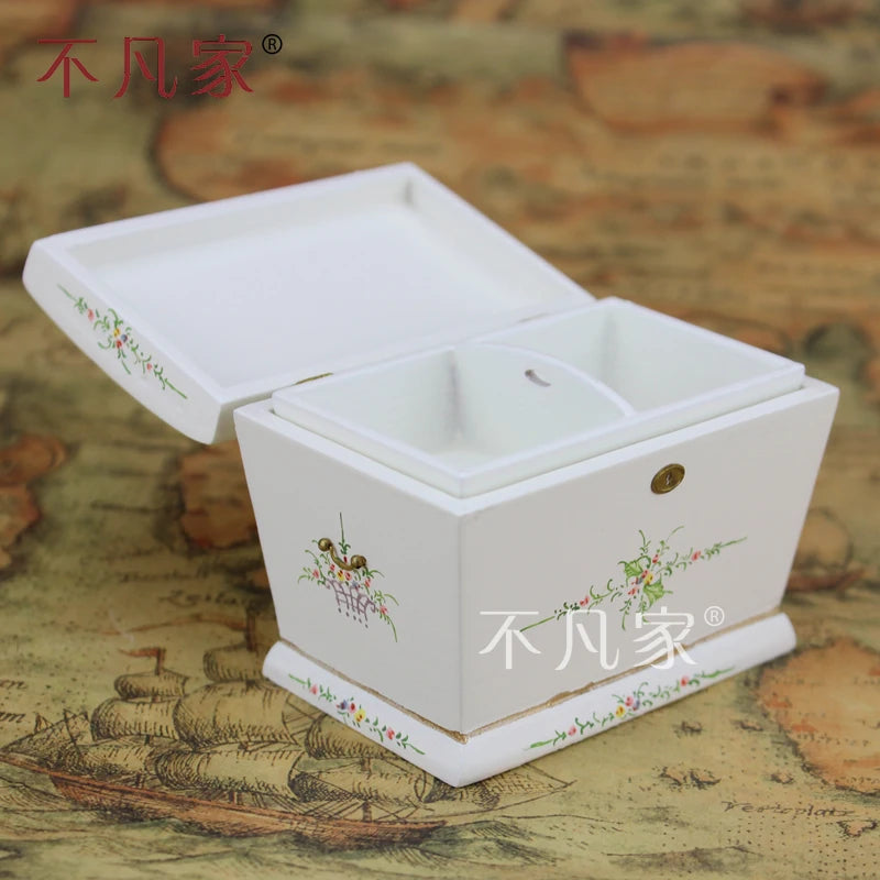 Caja de almacenamiento de madera pintada a mano retro para casa de muñecas en miniatura a escala 1:12