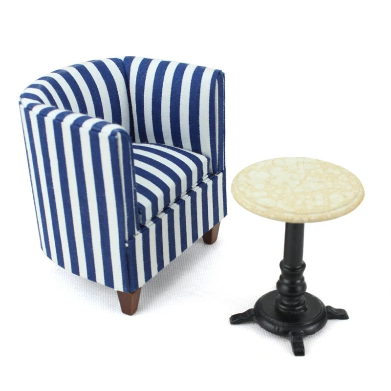Conjunto de muebles para casa de muñecas a escala 1:12: sillas de tela a rayas y mesa redonda