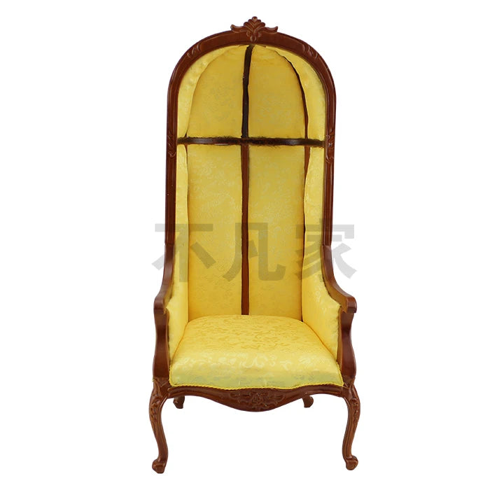 Chaise coquille d'œuf en noyer fabriquée à la main à l'échelle 1:6 pour maison de poupée – Meuble miniature