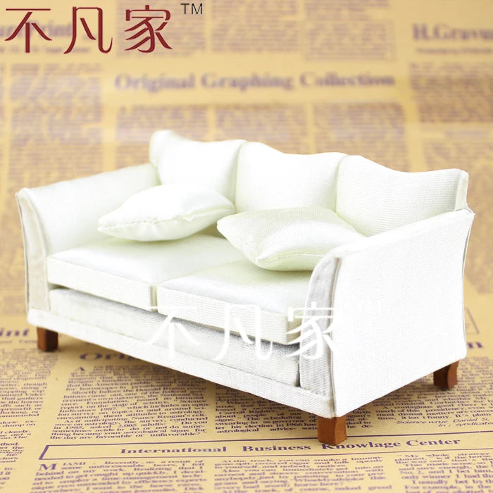 Sofá en miniatura para casa de muñecas con cojines - Muebles a escala 1:12 para casas de muñecas