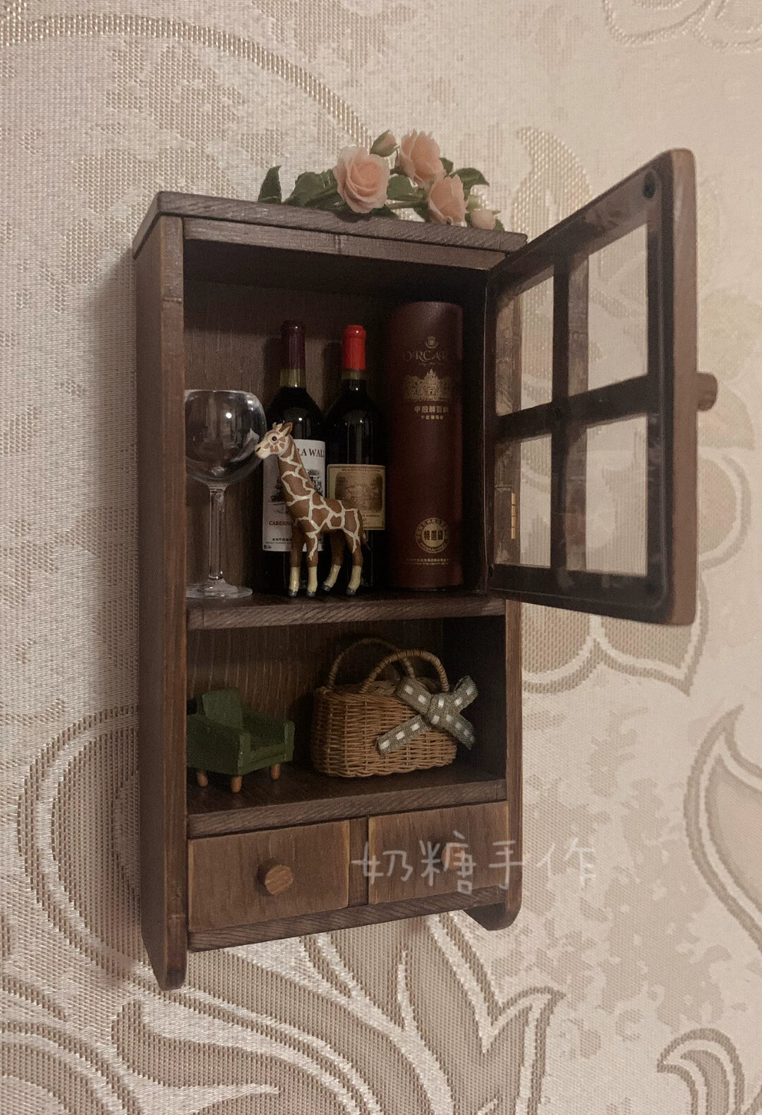 1:6 Scale Vintage Distressed Hanging Cabinet Miniature Dollhouse Furniture For Blythe Dolls
