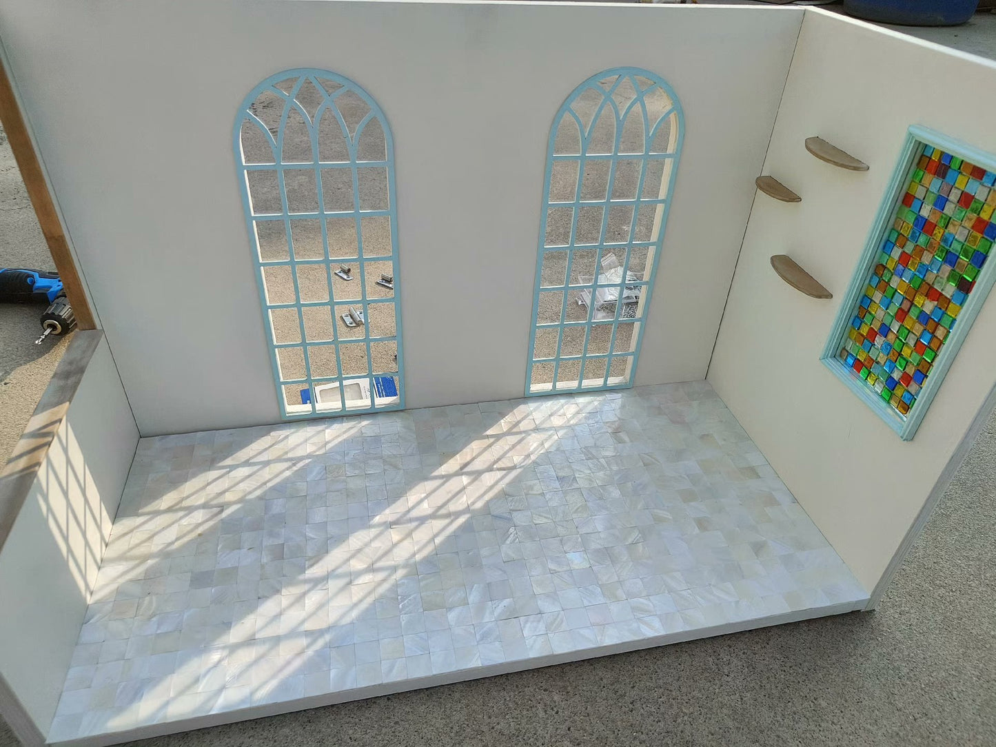 Vitrina de casa de muñecas en miniatura a escala 1:12