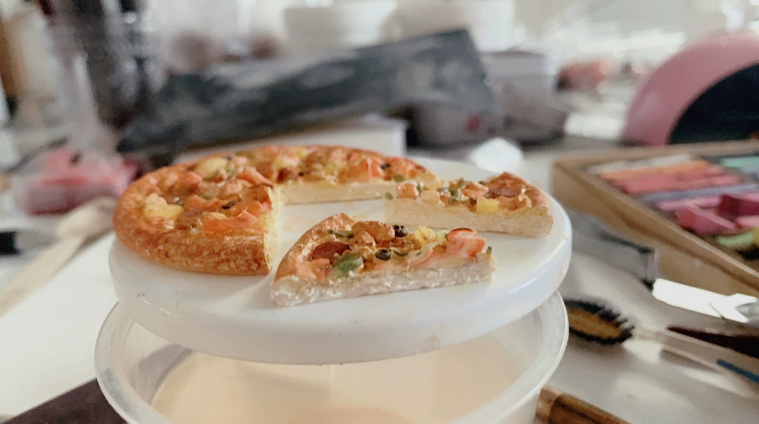 1:12 Scale Miniature Polymer Clay Pizza Customizable Size For Dollhouse Kitchen Accessory