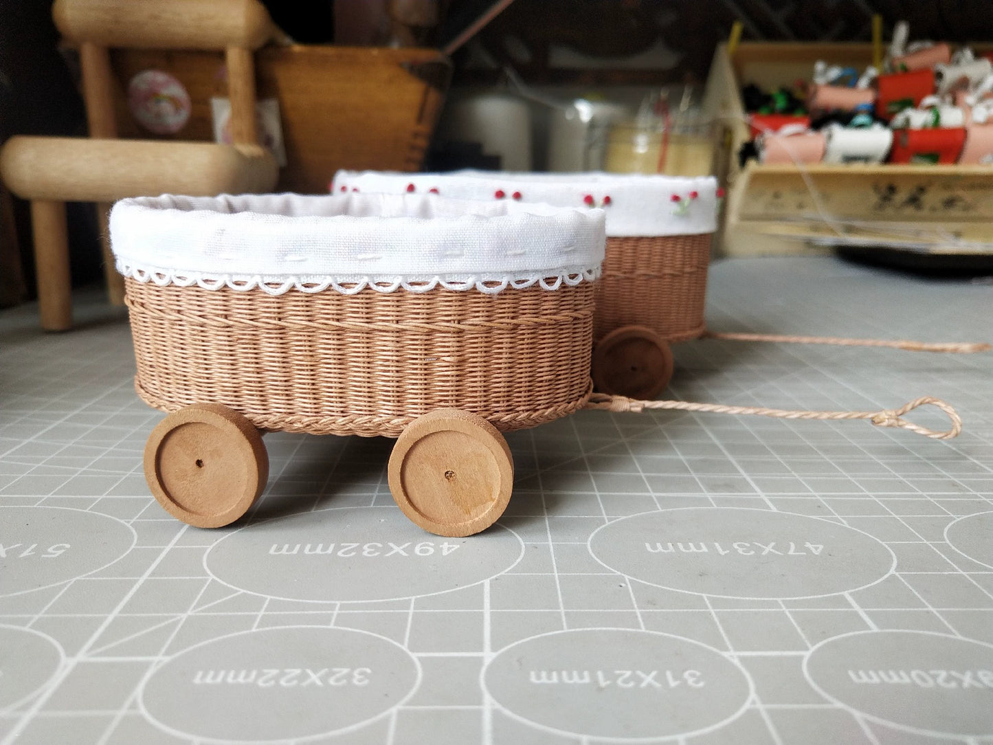 1:6 Scale 1:8 Scale Miniature Woven Rattan Baby Crib Dollhouse Furniture For Blythe Ob24 Ob11 Dolls