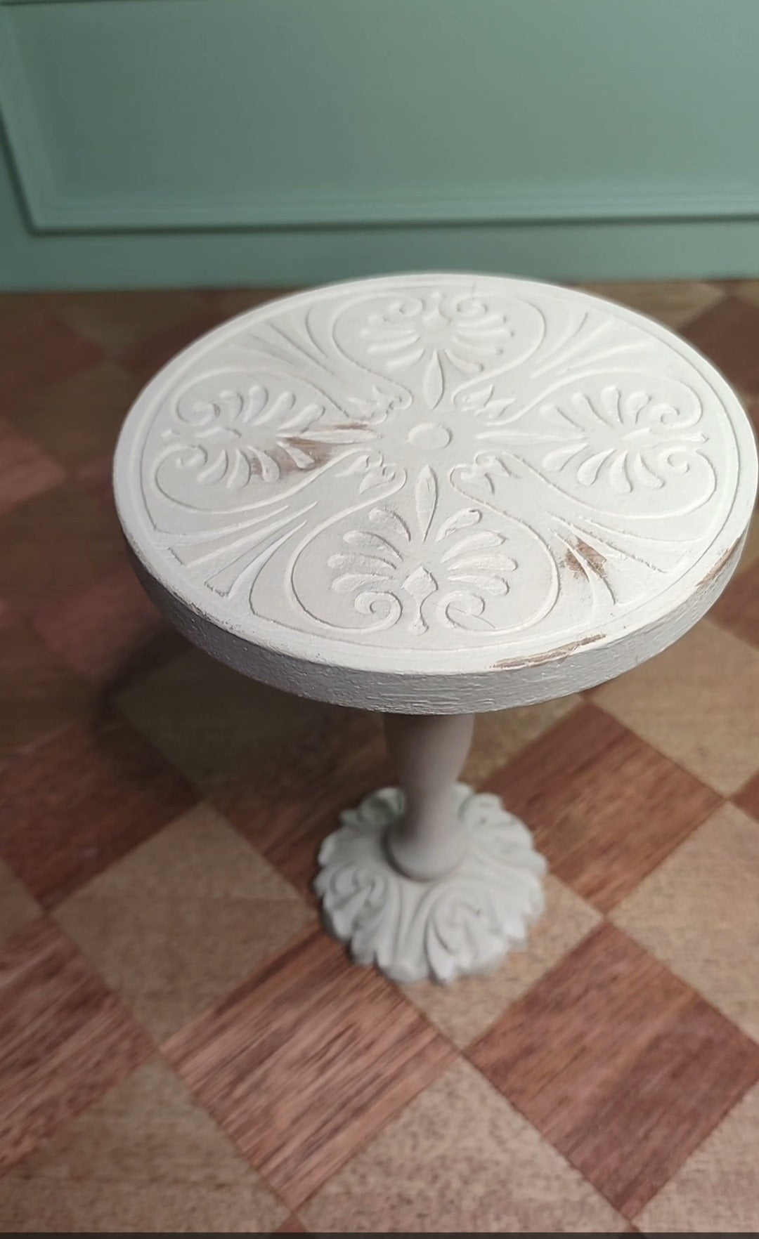 1:6 Scale Miniature Antique White Distressed Carved Table For BJD Doll Blythe Dollhouse Accessory