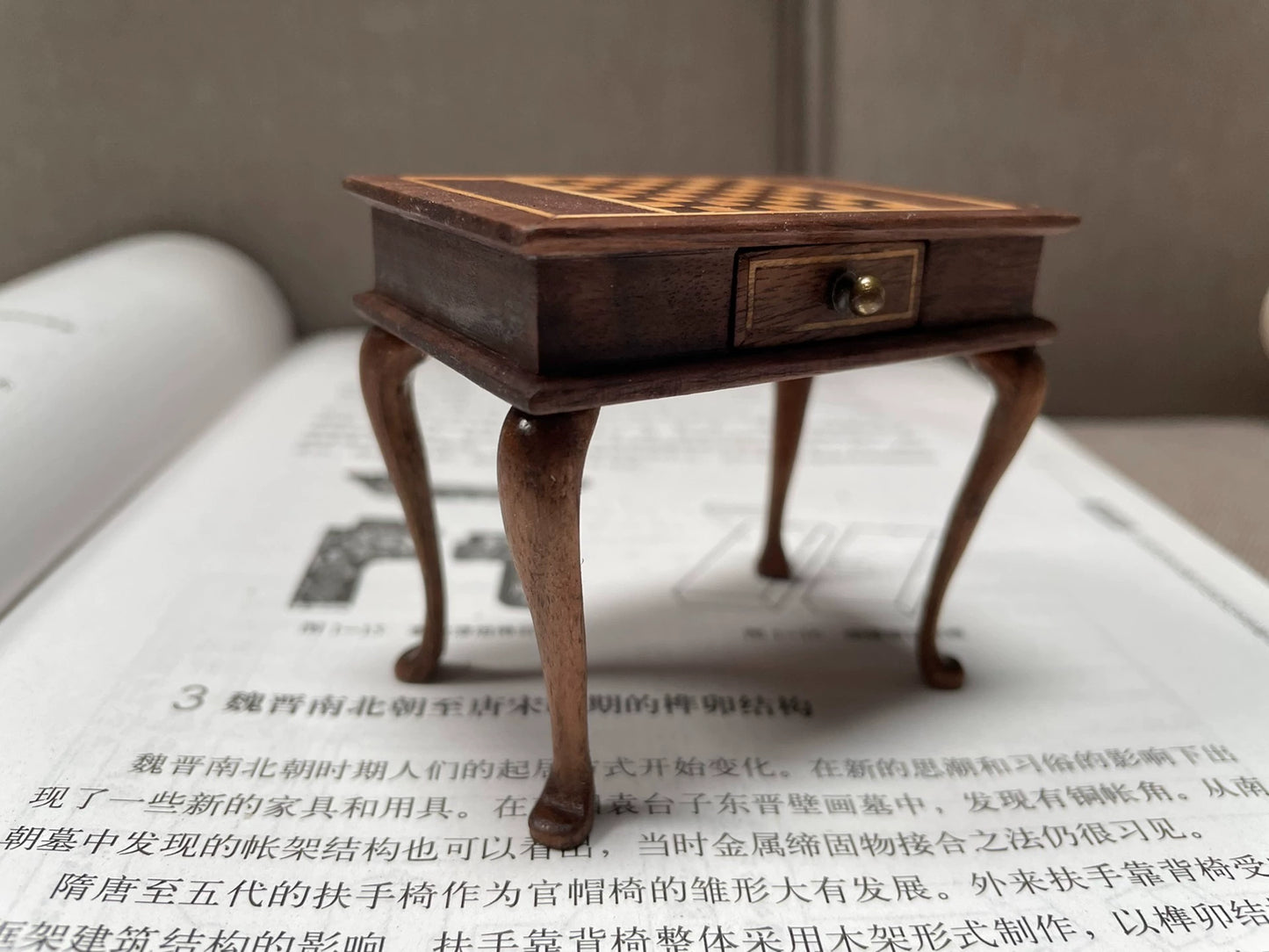 1:12 Scale Handmade Chess Table Miniature Dollhouse Furniture
