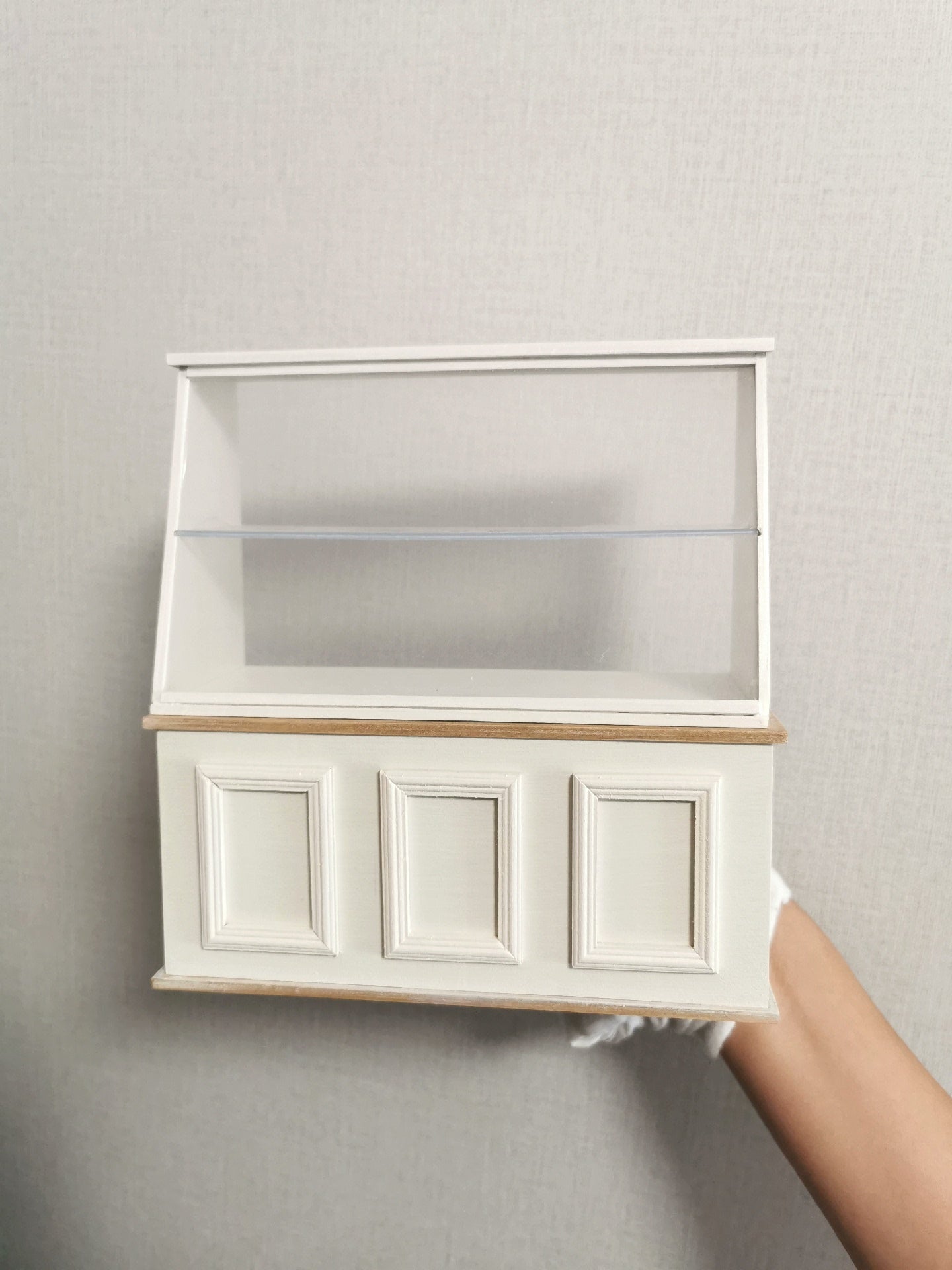 Vitrina de pan en miniatura de madera a escala 1:12, mueble para casa de muñecas, ideal para cocina, panadería y tienda.