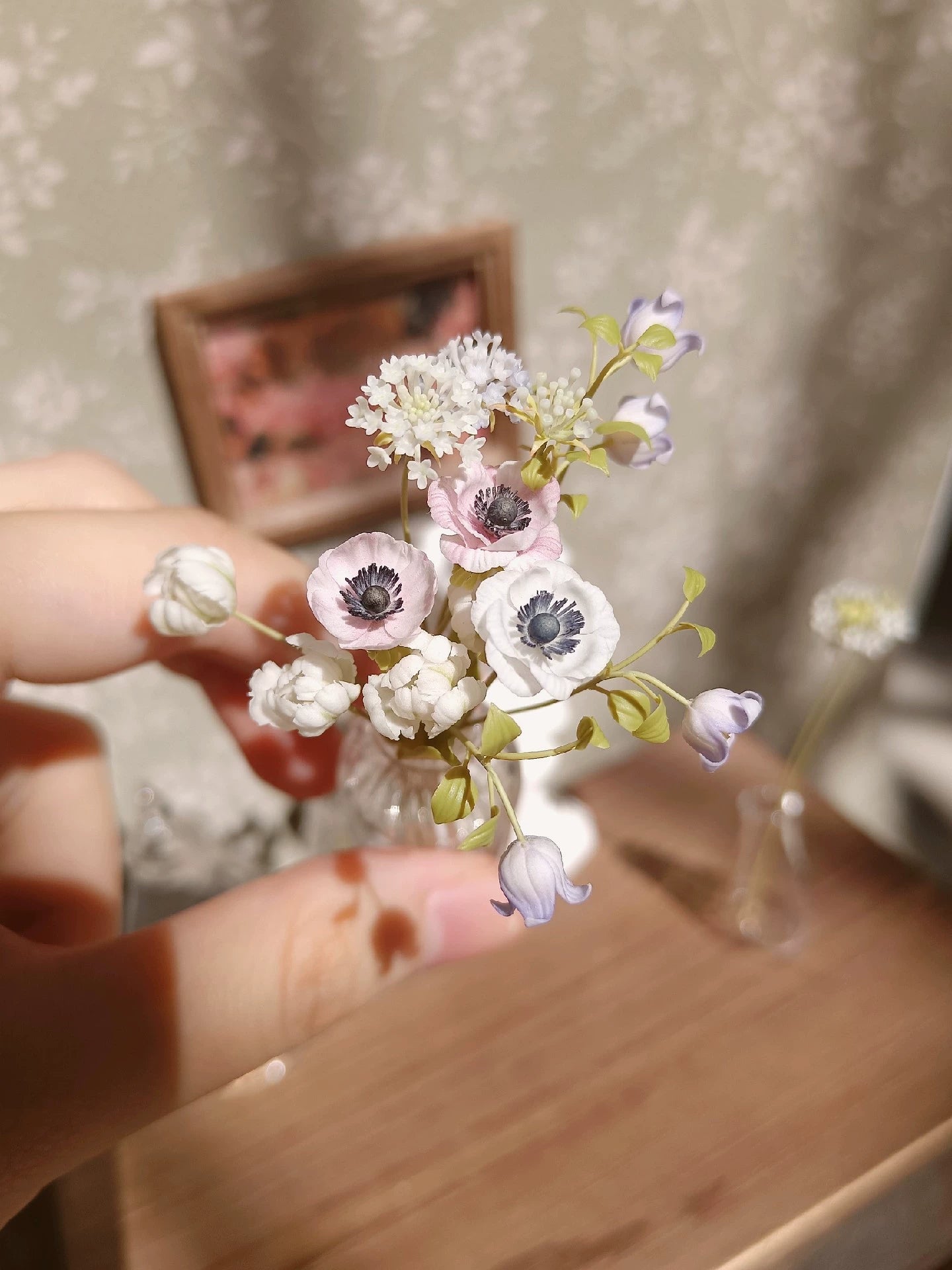 Miniatura de anémona a escala 1:12, flor de arcilla, decoración para casa de muñecas, accesorio BJD Blythe