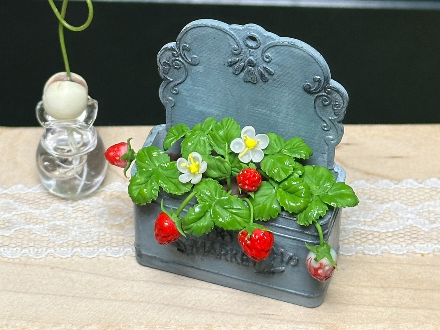 1:12 Scale Miniature Clay Strawberry Drop Decoration
