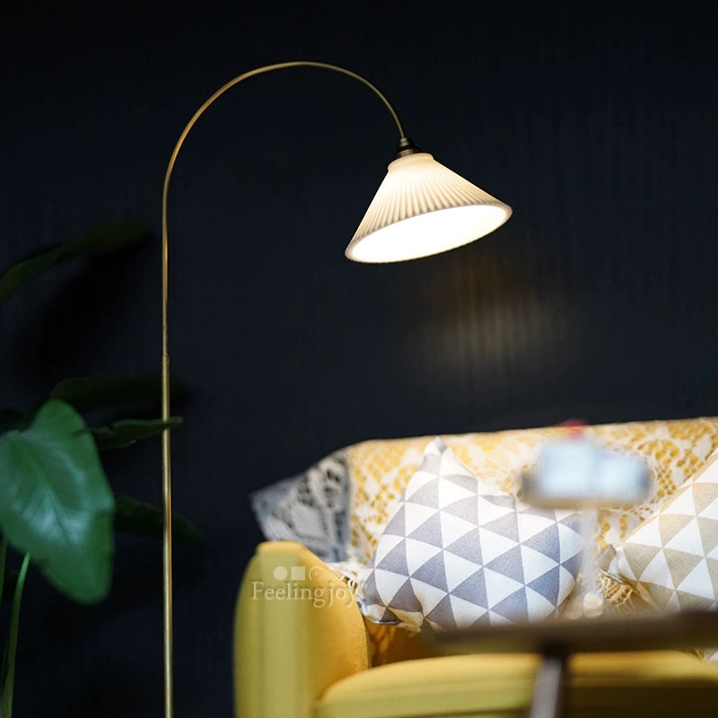 Lampadaire miniature pour maison de poupée BJD/Blythe (échelle 1/6) – Accessoire de mobilier miniature idéal