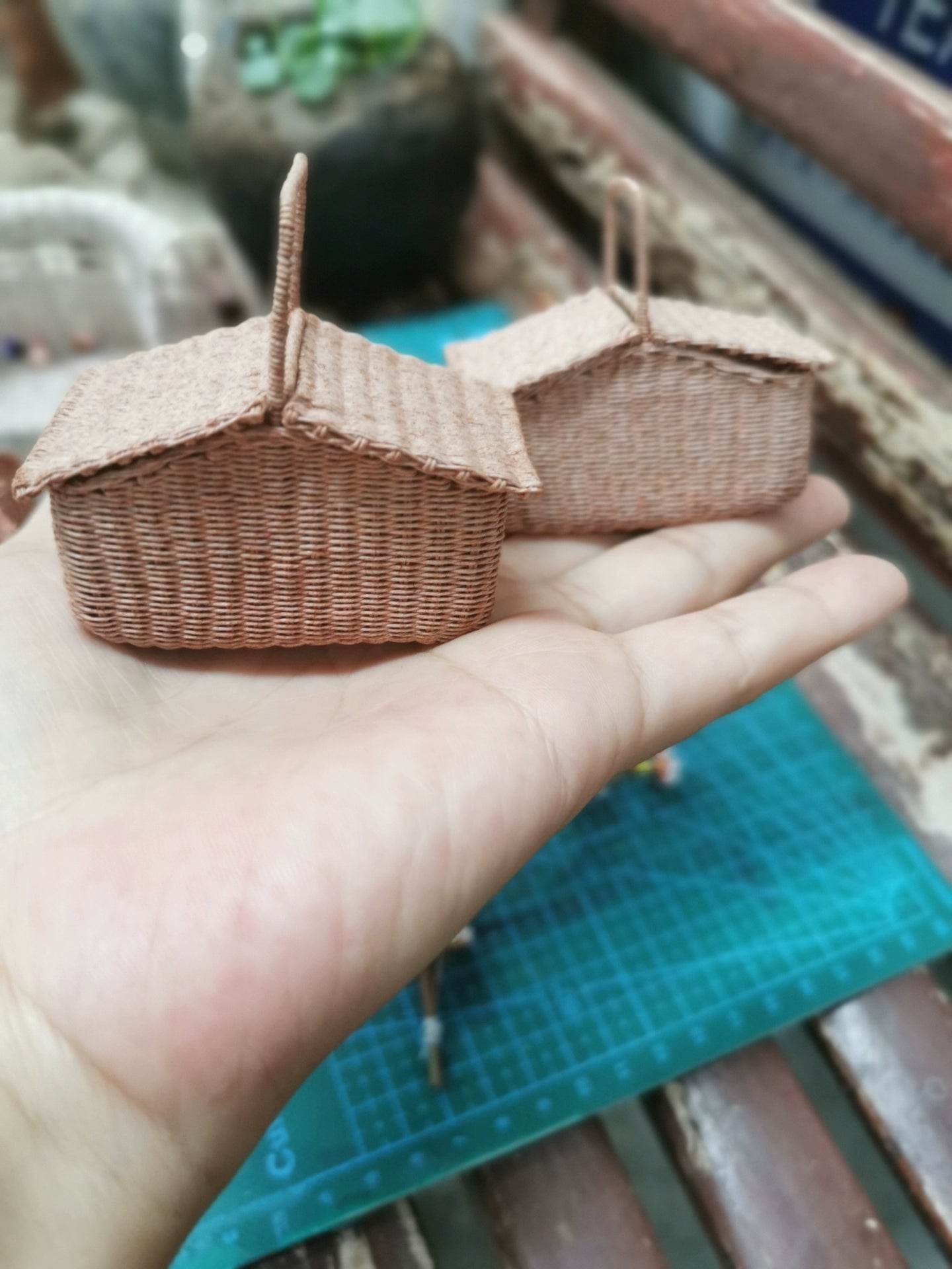 1:6 Scale Miniature Picnic Basket Woven Dollhouse Accessory For BJD Dolls
