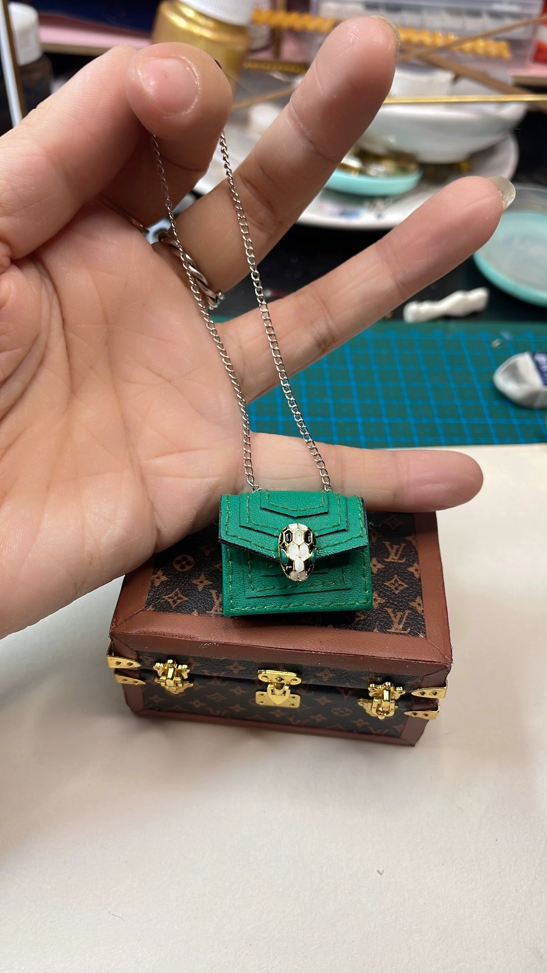 1:6 Scale Miniature Snake Head Backpack Doll Accessories