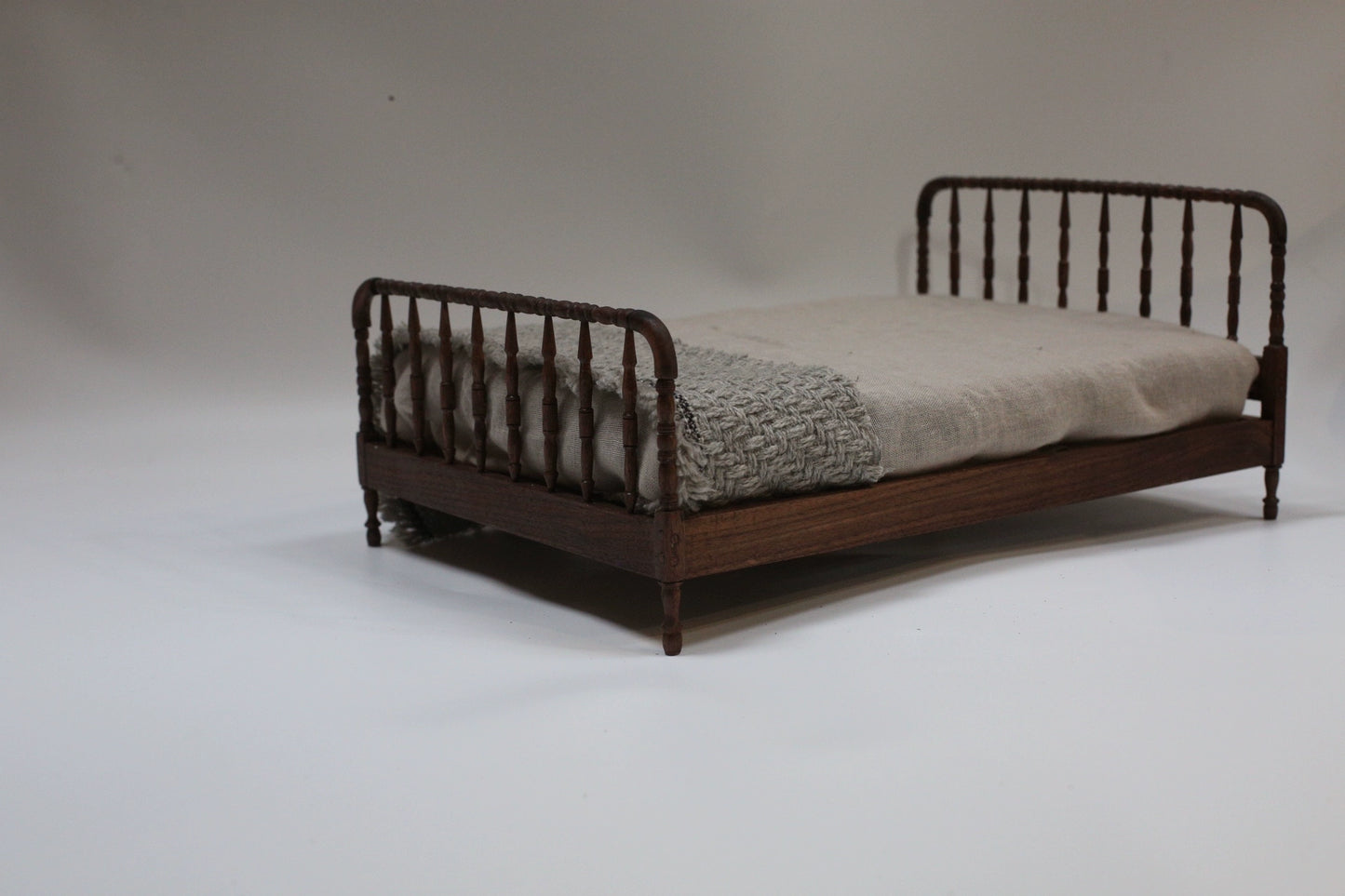 1:6 Scale Walnut Wood Miniature Windsor Bed Dollhouse Furniture