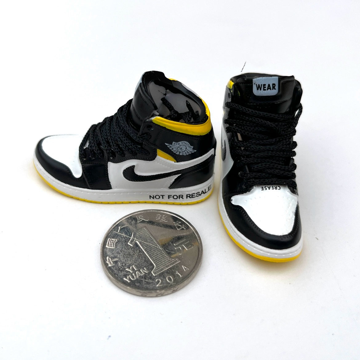 Accesorios para muñecas BJD a escala 1:6: Raqueta de tenis en miniatura y zapatillas para Blythe y figuras de acción.