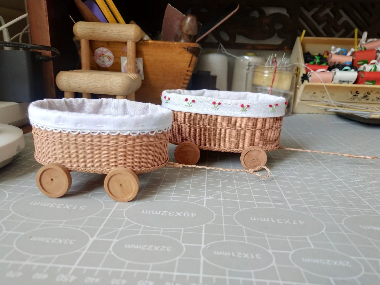 1:6 Scale 1:8 Scale Miniature Woven Rattan Baby Crib Dollhouse Furniture For Blythe Ob24 Ob11 Dolls