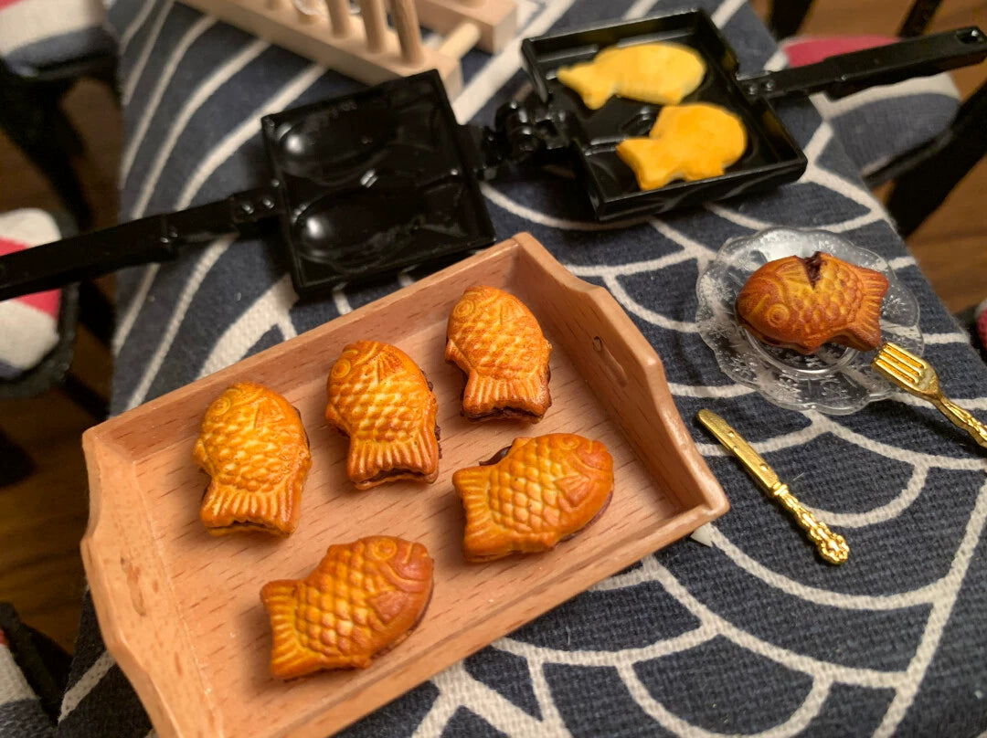 1:12 Scale Miniature Taiyaki Handmade Soft Clay Dollhouse Food Accessory