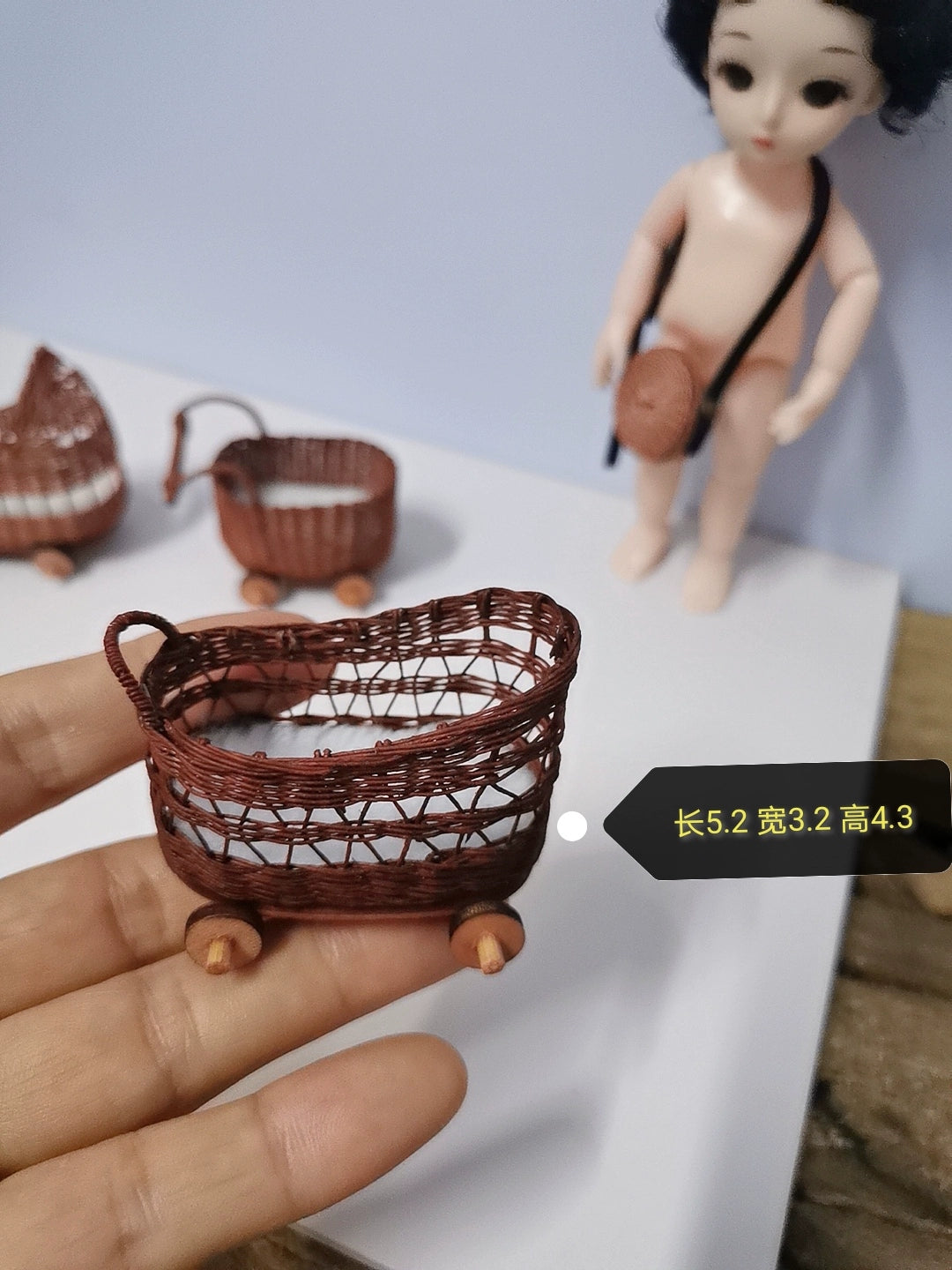 1:6 Scale Miniature Wicker Cradle Dollhouse Furniture For Blythe Doll
