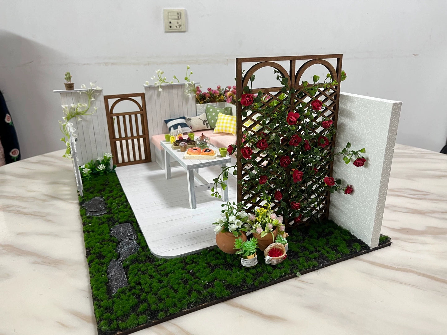 Juego de muebles de casa de muñecas en miniatura para jardín a escala 1:12