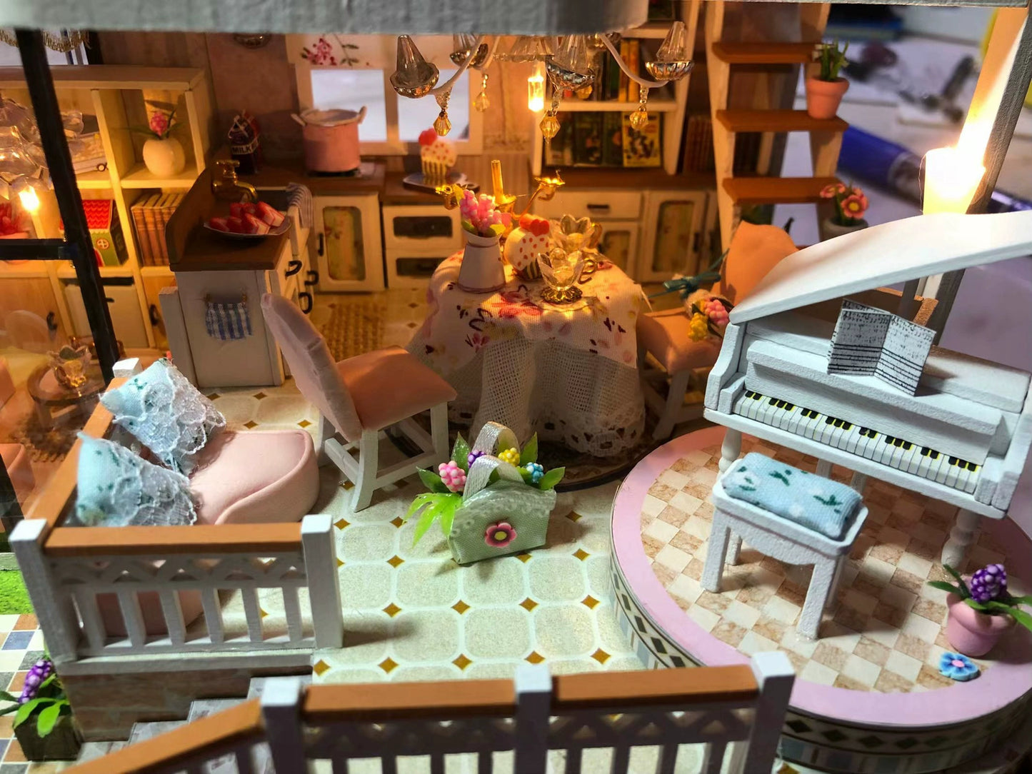 Kit de casa de muñecas en miniatura Sweet Talk a escala 1:12 con muebles