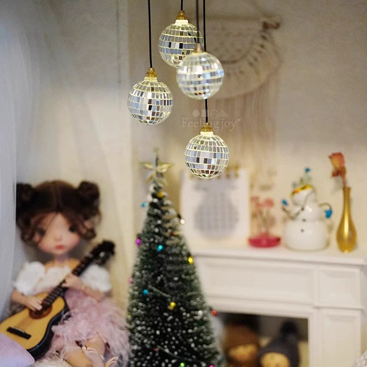 Muebles de casa de muñecas en miniatura a escala 1:6, árbol de Navidad, bola, luz, muñeco de nieve, cabeza de ciervo, caja de regalo, accesorios para escenas Blythe