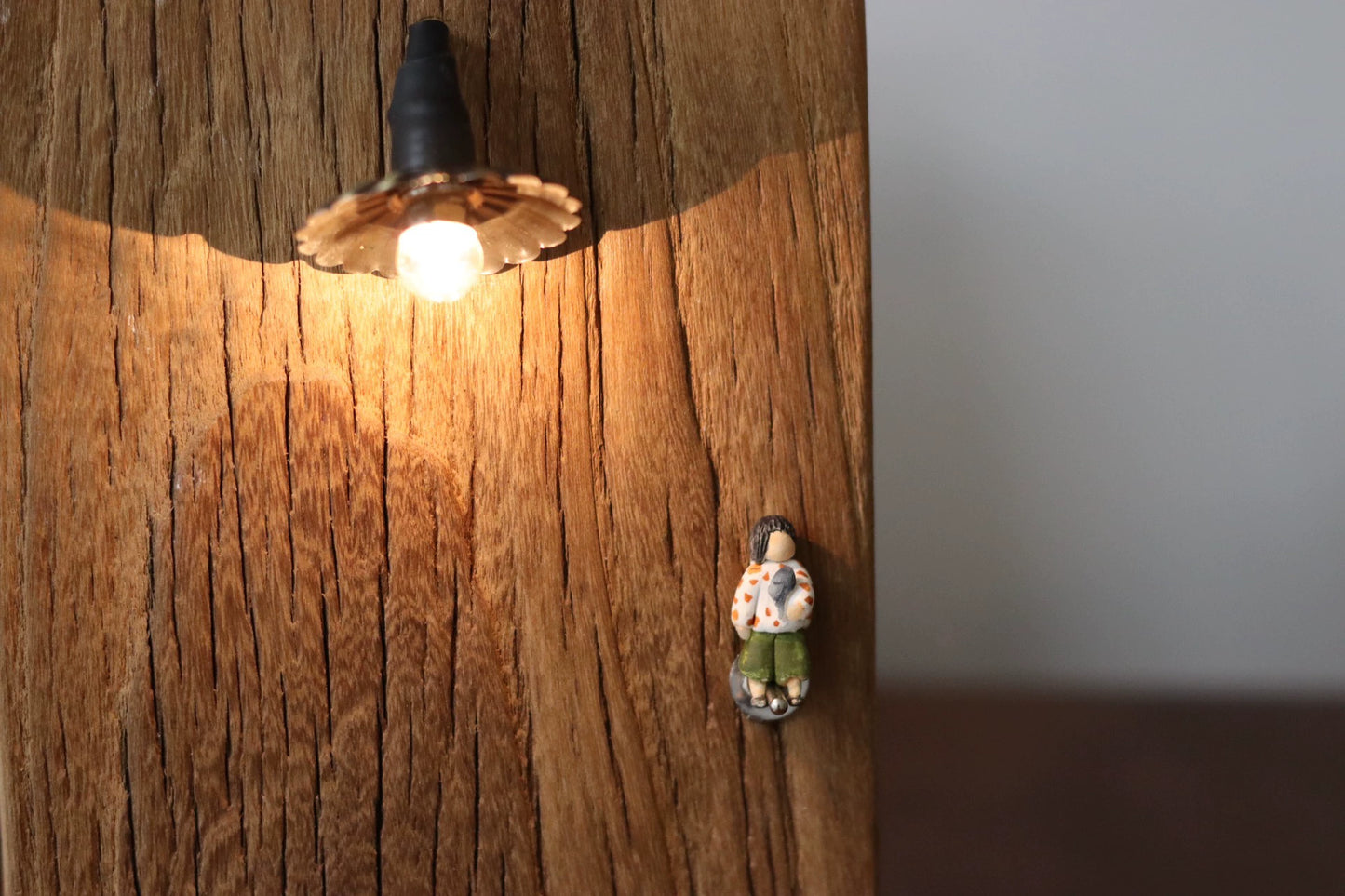 1:12 Scale Wooden Lamp Miniature Dollhouse Lighting Accessory