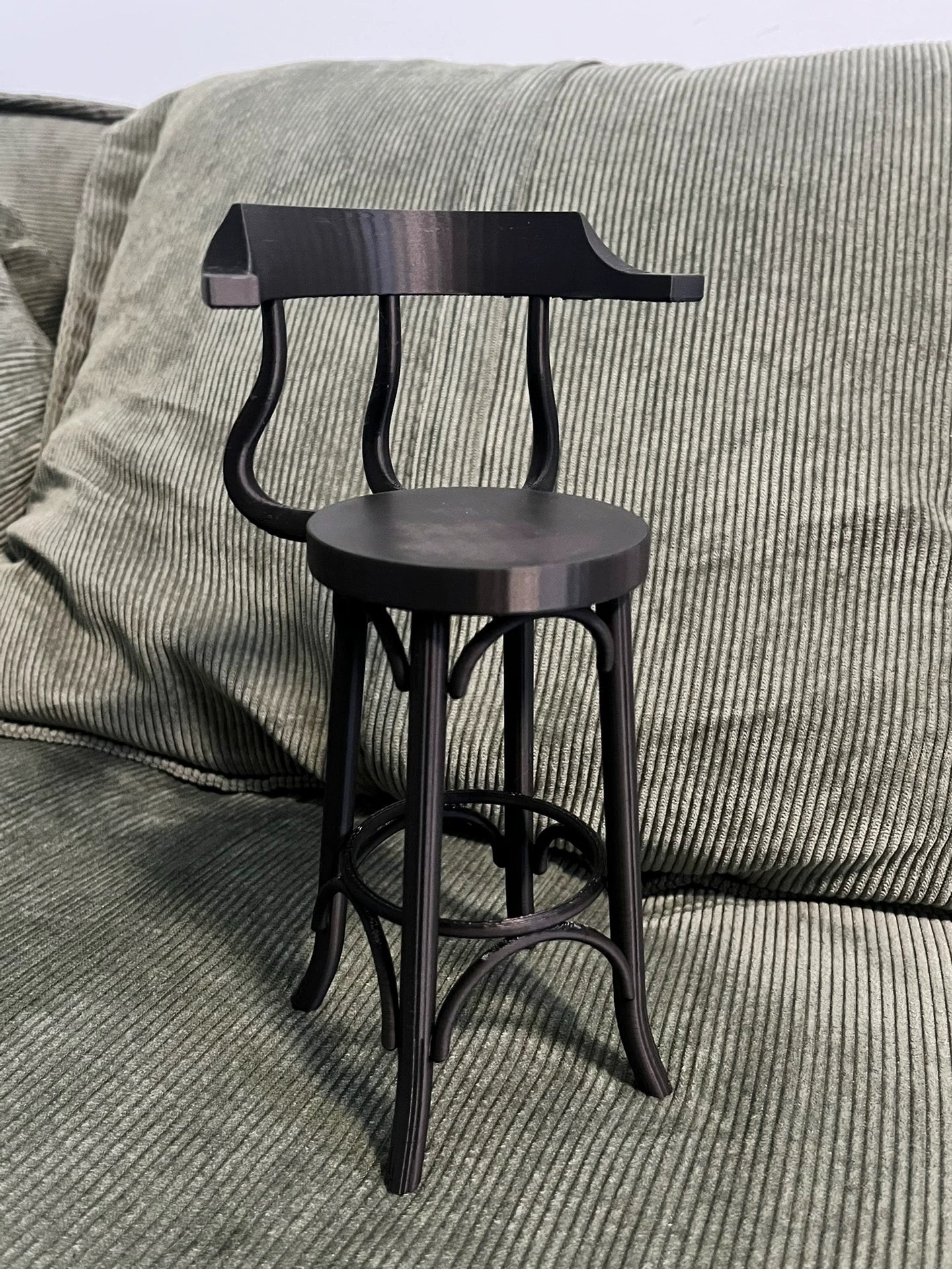 Taburete de bar a escala 1:12, muebles de casa de muñecas en miniatura para escena de pub BJD