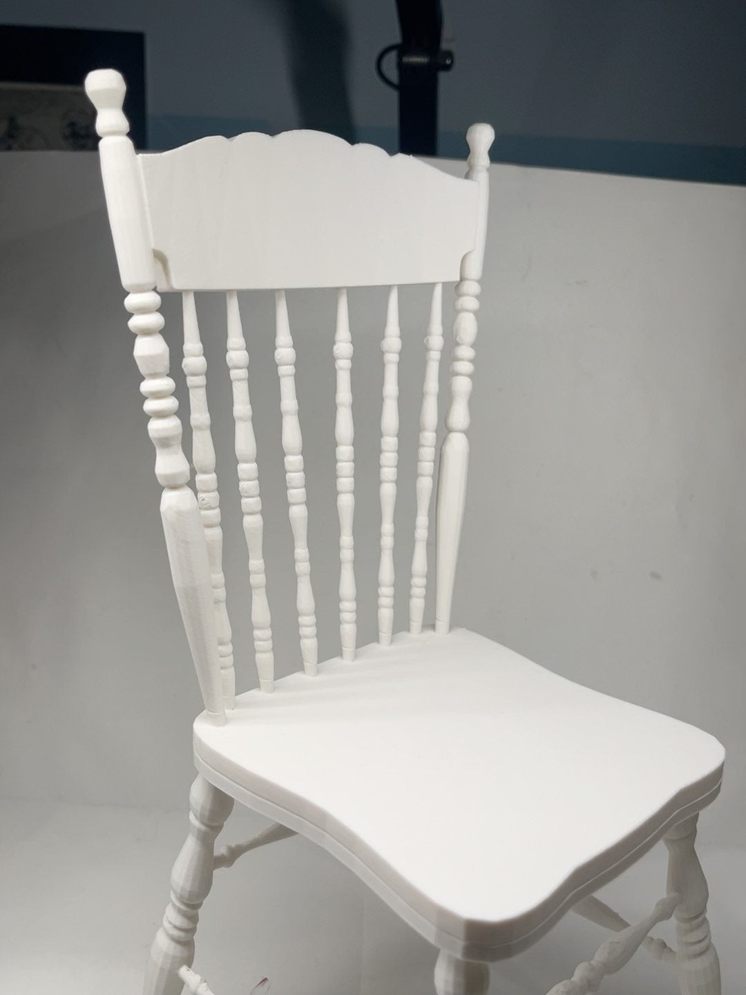 Silla Windsor de respaldo alto tallada BJD a escala 1:3, muebles para casa de muñecas en miniatura