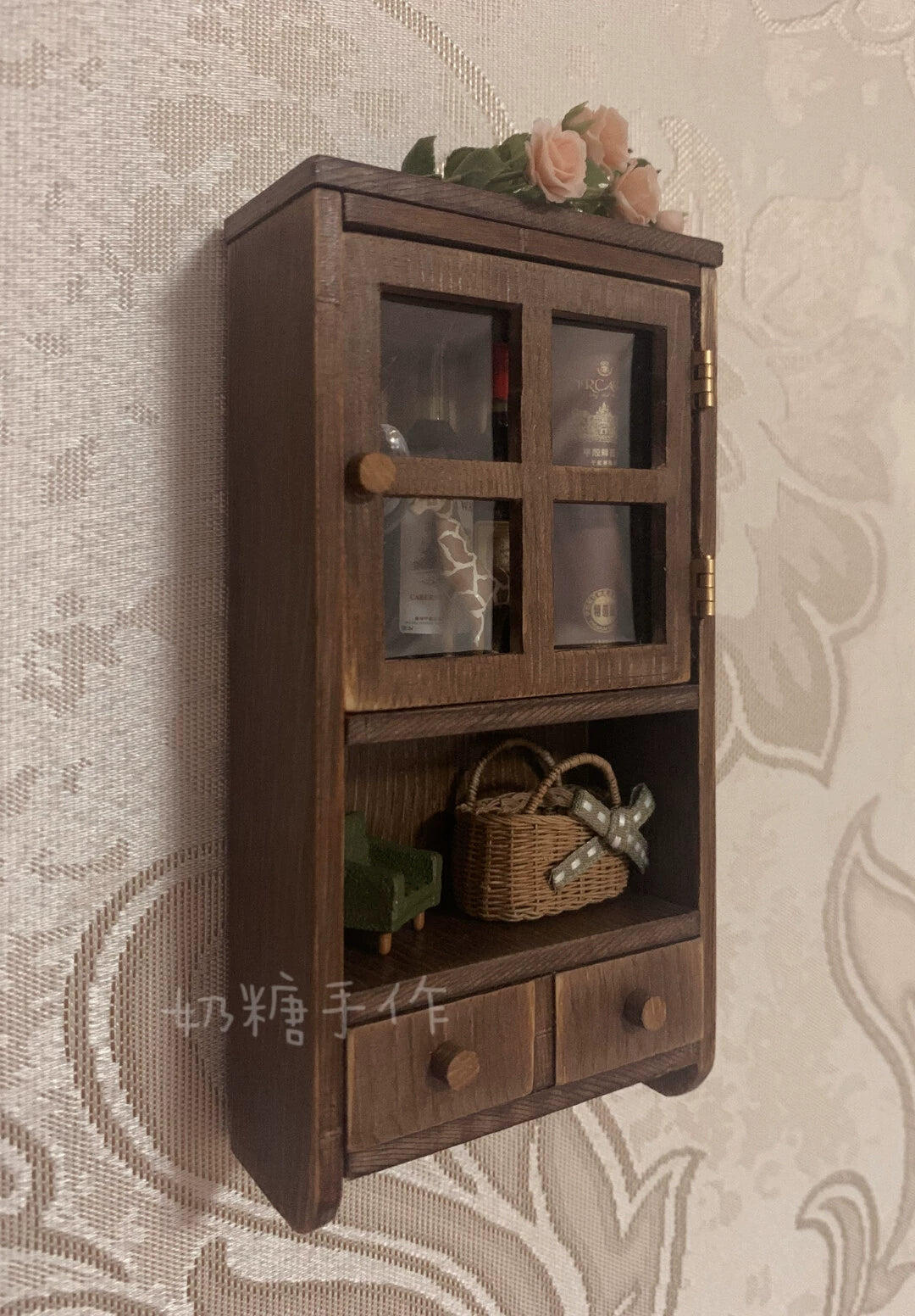 1:6 Scale Vintage Distressed Hanging Cabinet Miniature Dollhouse Furniture For Blythe Dolls