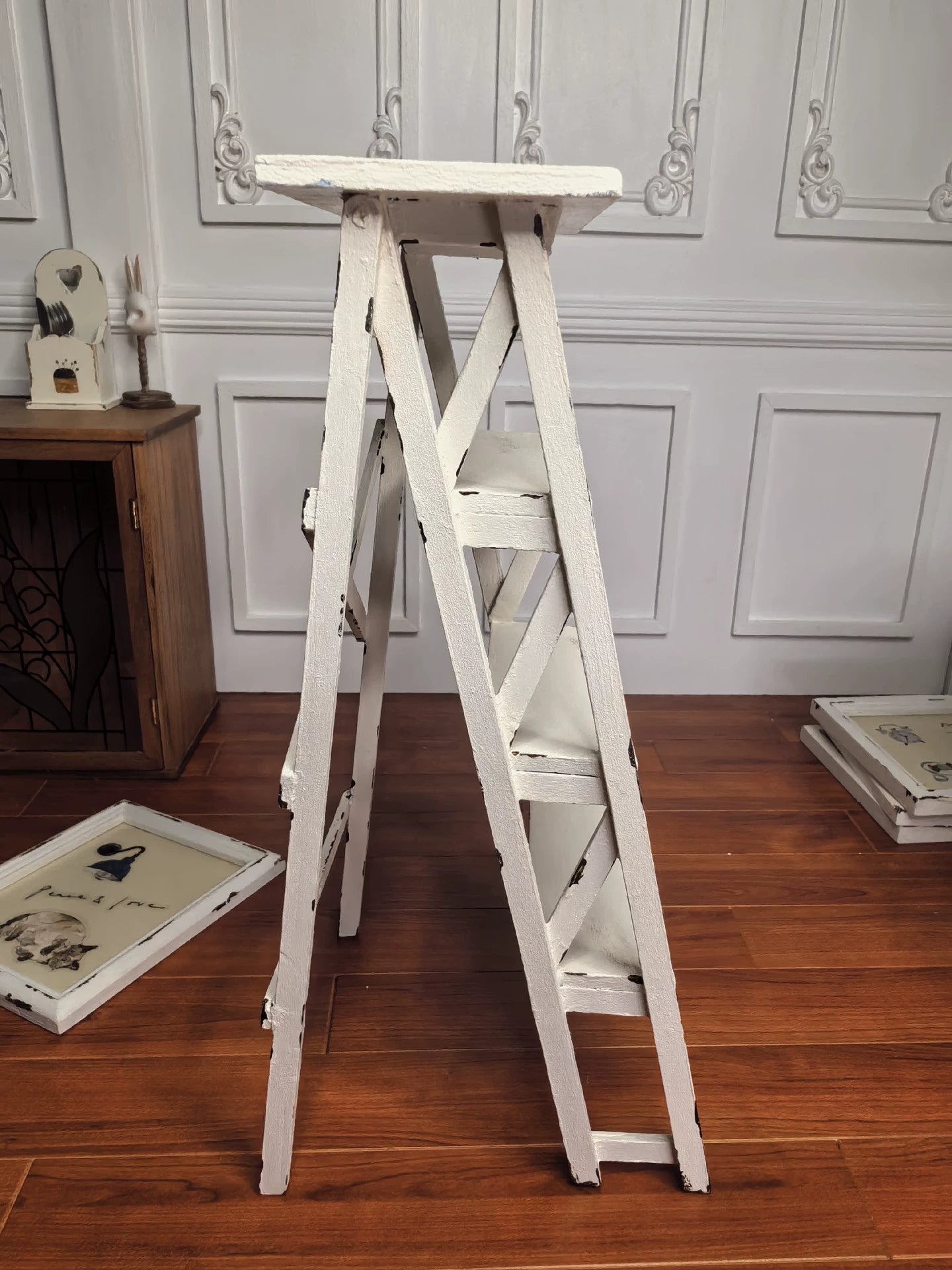1:6 Scale Foldable Ladder Miniature Furniture White Distressed For BJD Blythe Dollhouse