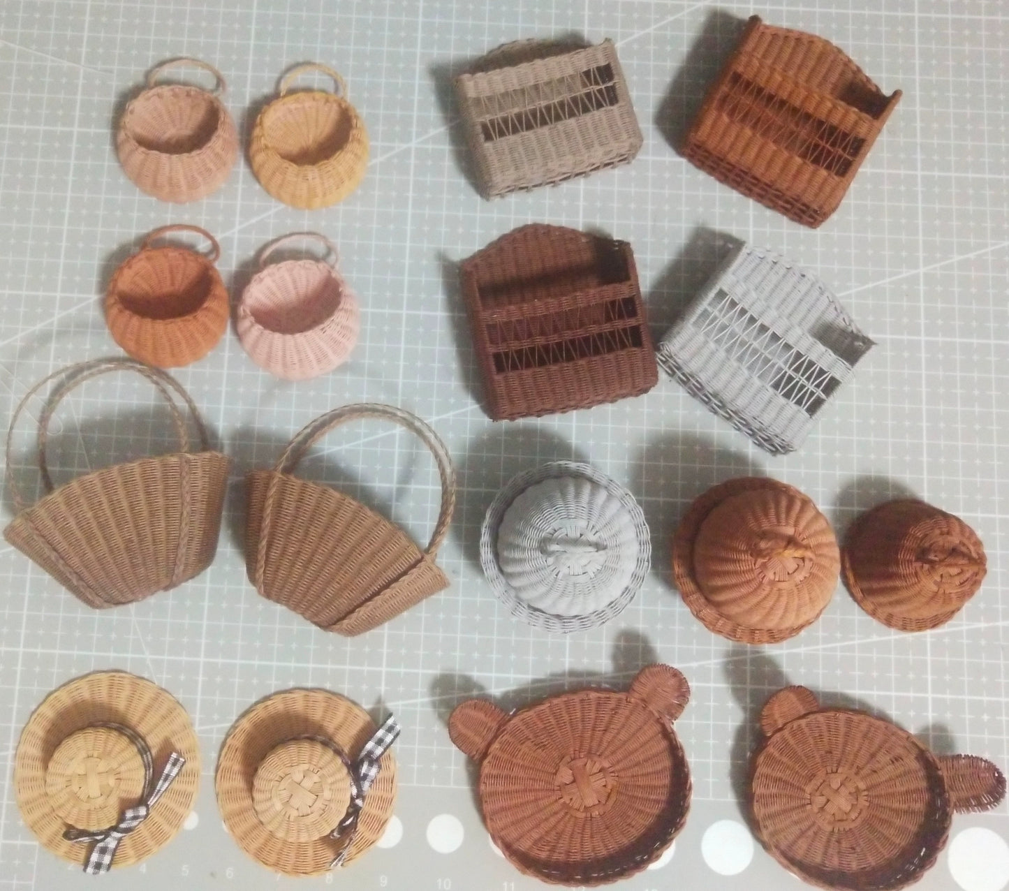 1:6 Scale Miniature Woven Basket Wall Hanging Shelf Miniature Dollhouse Accessory