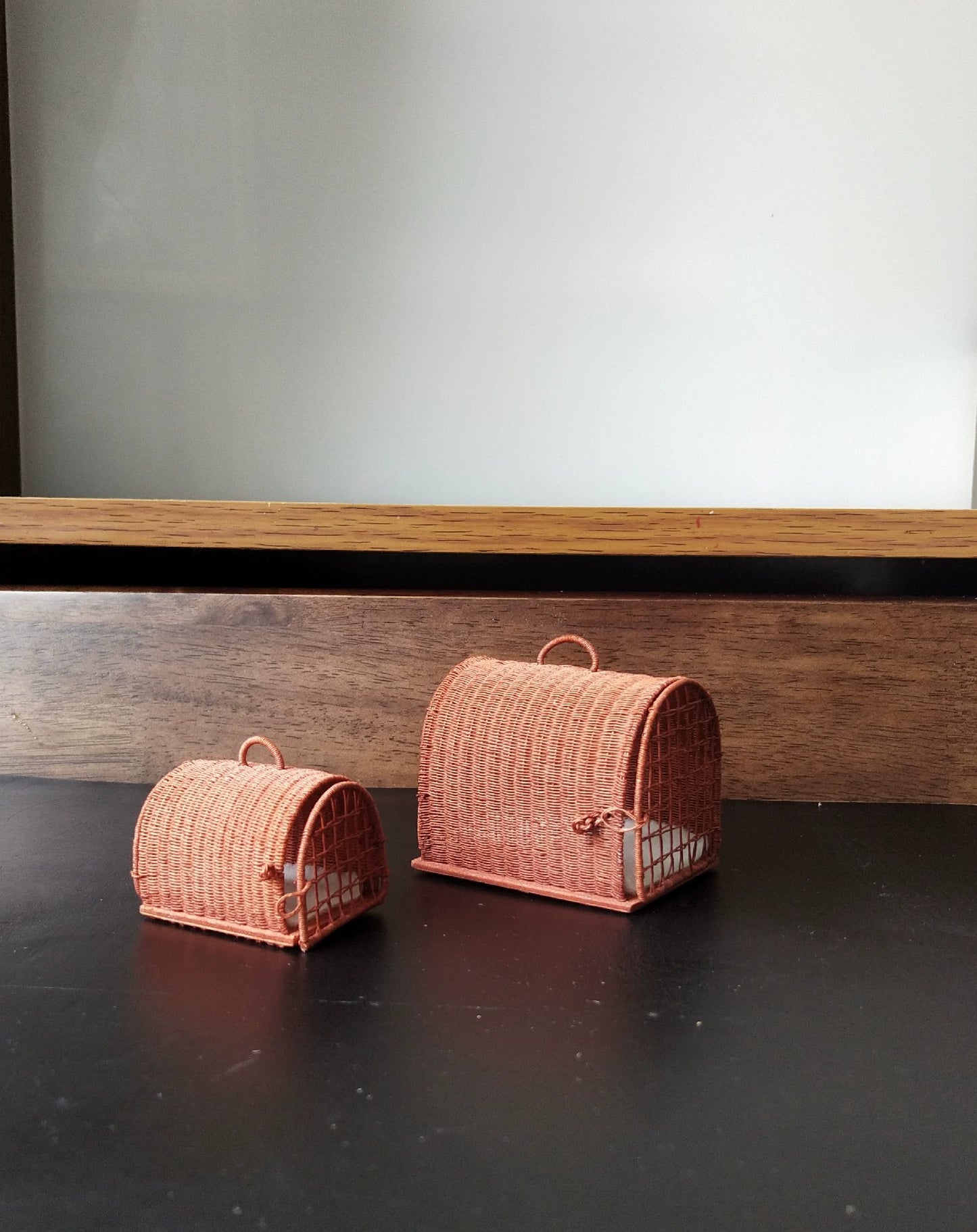1:12 Scale Miniature Woven Pet Basket Dollhouse Accessory For Cats And Dogs