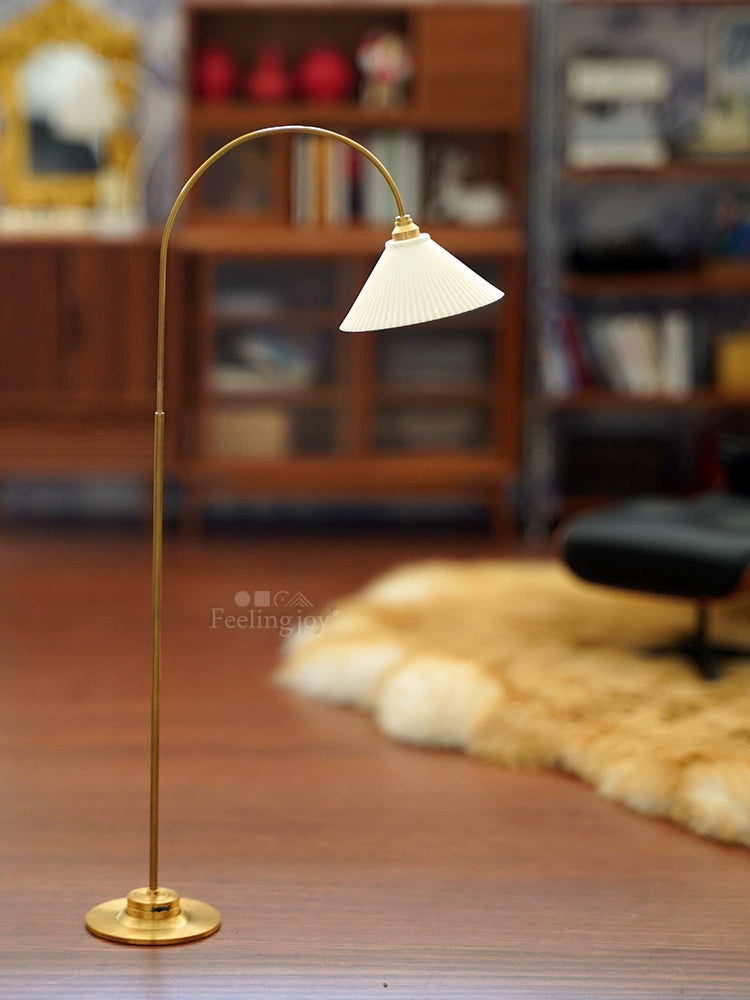 Lampadaire miniature pour maison de poupée BJD/Blythe (échelle 1/6) – Accessoire de mobilier miniature idéal
