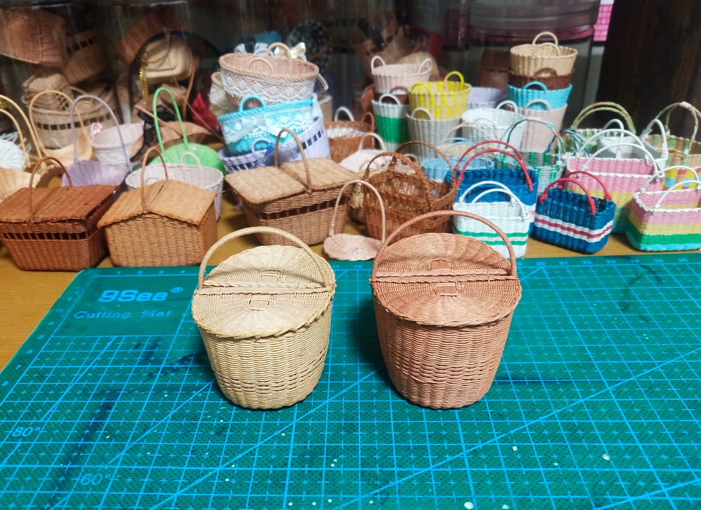 1:6 Scale Miniature Picnic Basket Paper Wicker Handbag Dollhouse Prop For Blythe And Ob11 Dolls
