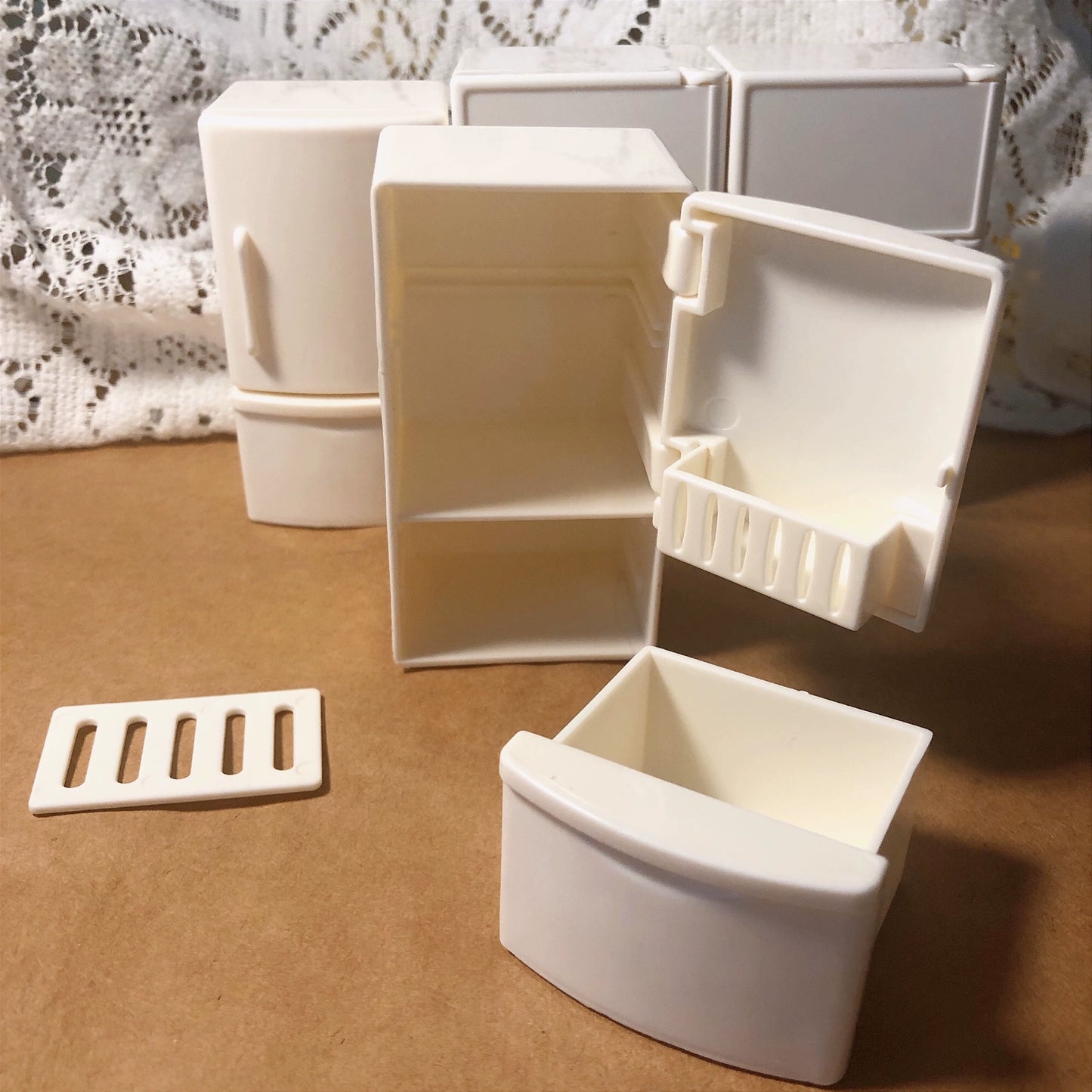 1:12 Scale Miniature Refrigerator With Drawer And Shelf White For Dollhouse Kitchen
