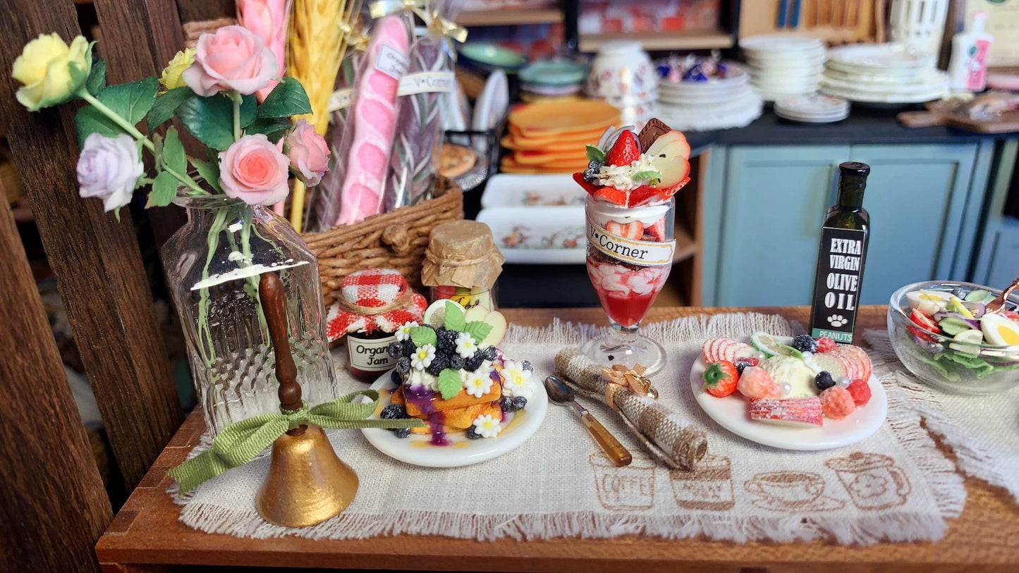 1:12 Scale Miniature Waffle With Flowers And Fruits Dollhouse Kitchen Accessory