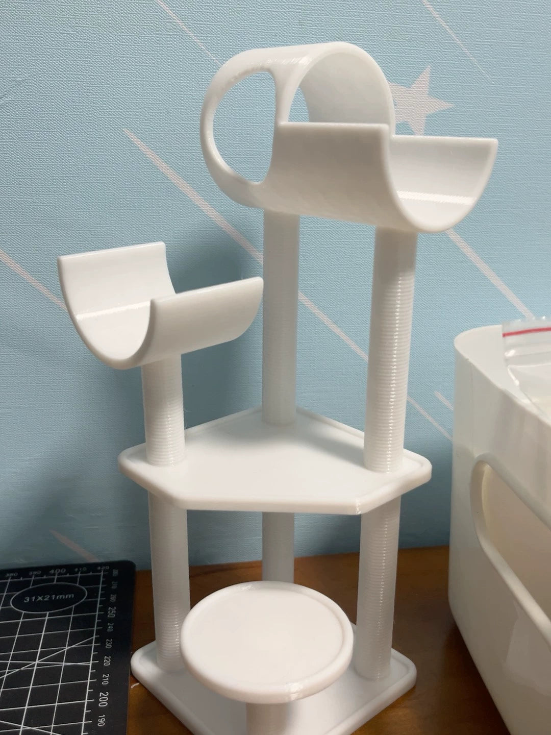 Tour d'escalade miniature pour chat à l'échelle 1:6 pour maison de poupée BJD