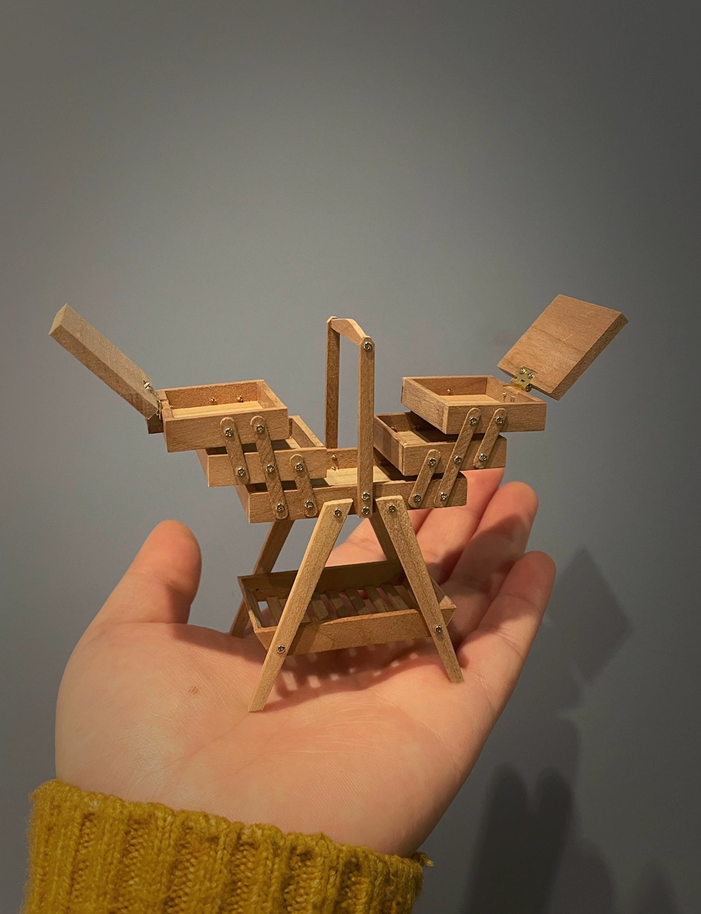 Boîte à outils vintage miniature pour maison de poupée, échelle 1:12