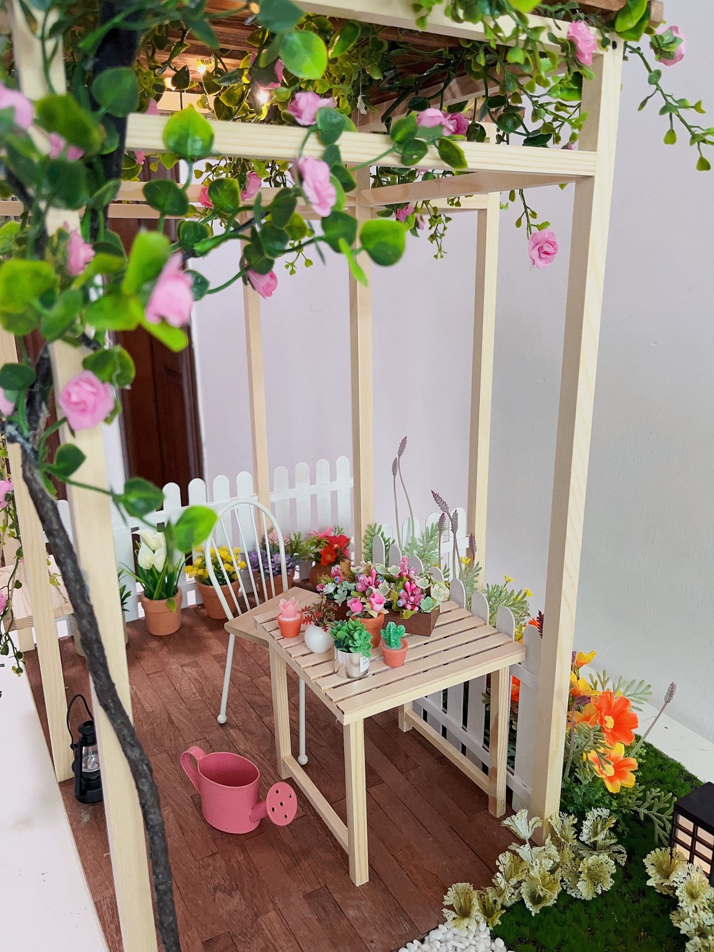 1:6 Scale Miniature Dollhouse Scene With Furniture For Display And Play