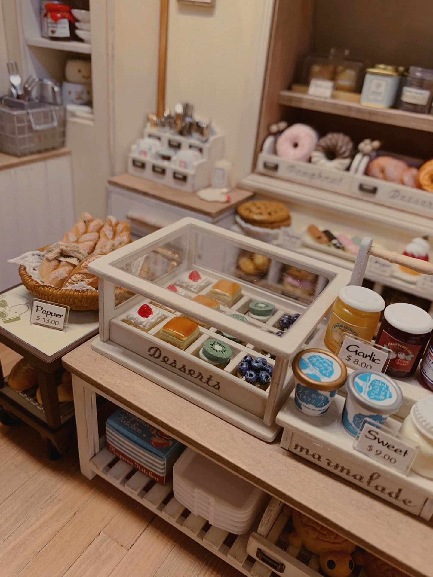 1:12 Scale Miniature Bread Basket Dessert Basket Miniature Dollhouse Furniture Retro Handmade