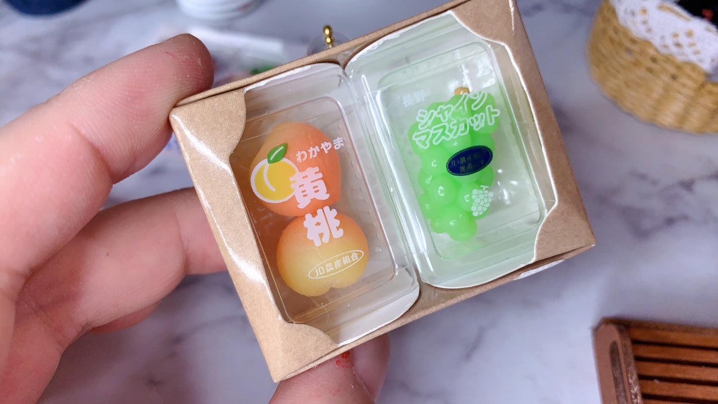 1:12 Scale Miniature Fruit Box With Oranges And Peaches For Dollhouse Display